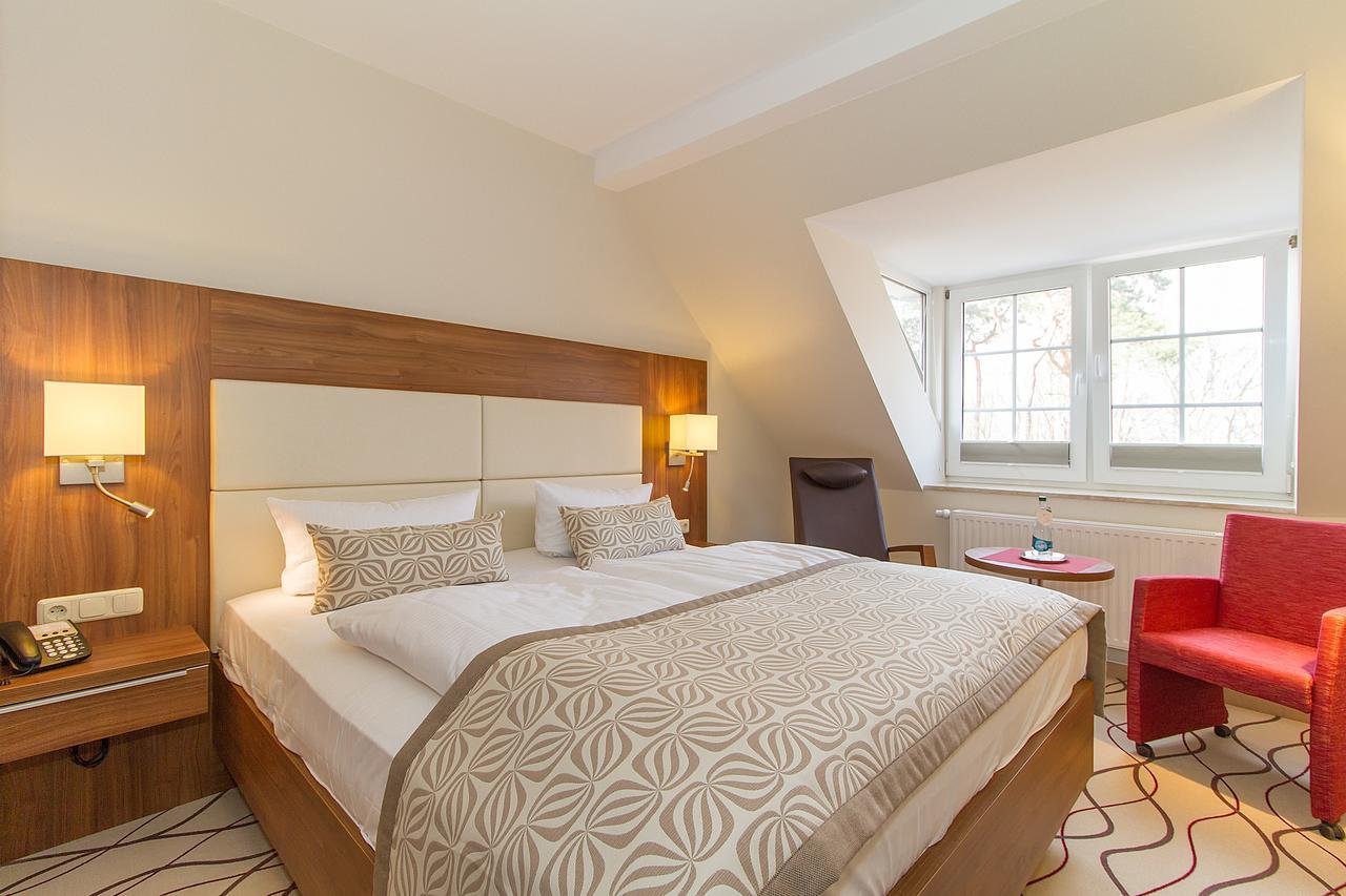 Hotel Am Strand Ostseebad Kühlungsborn Buitenkant foto