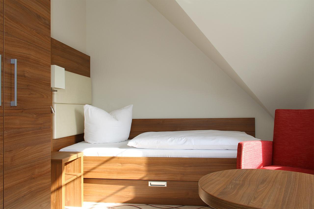 Hotel Am Strand Ostseebad Kühlungsborn Buitenkant foto